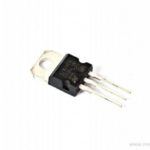 7824 24V Positive Voltage Regulator IC
