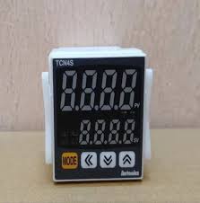 Autonics TCN4S series temperature controller